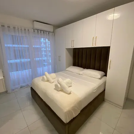 Apartament House